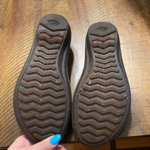 Ugg Mules size 8 Womens Black suede with fur lining - Picture 7 of 9